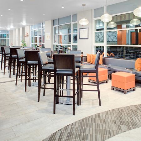Holiday Inn Windsor - Wine Country By Ihg Extérieur photo