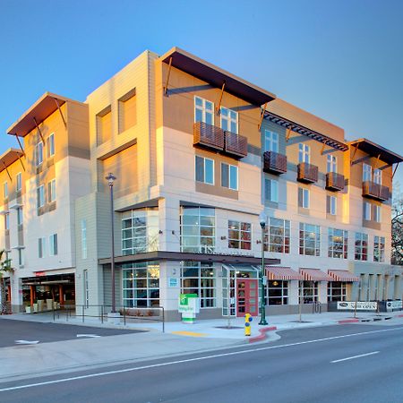 Holiday Inn Windsor - Wine Country By Ihg Extérieur photo