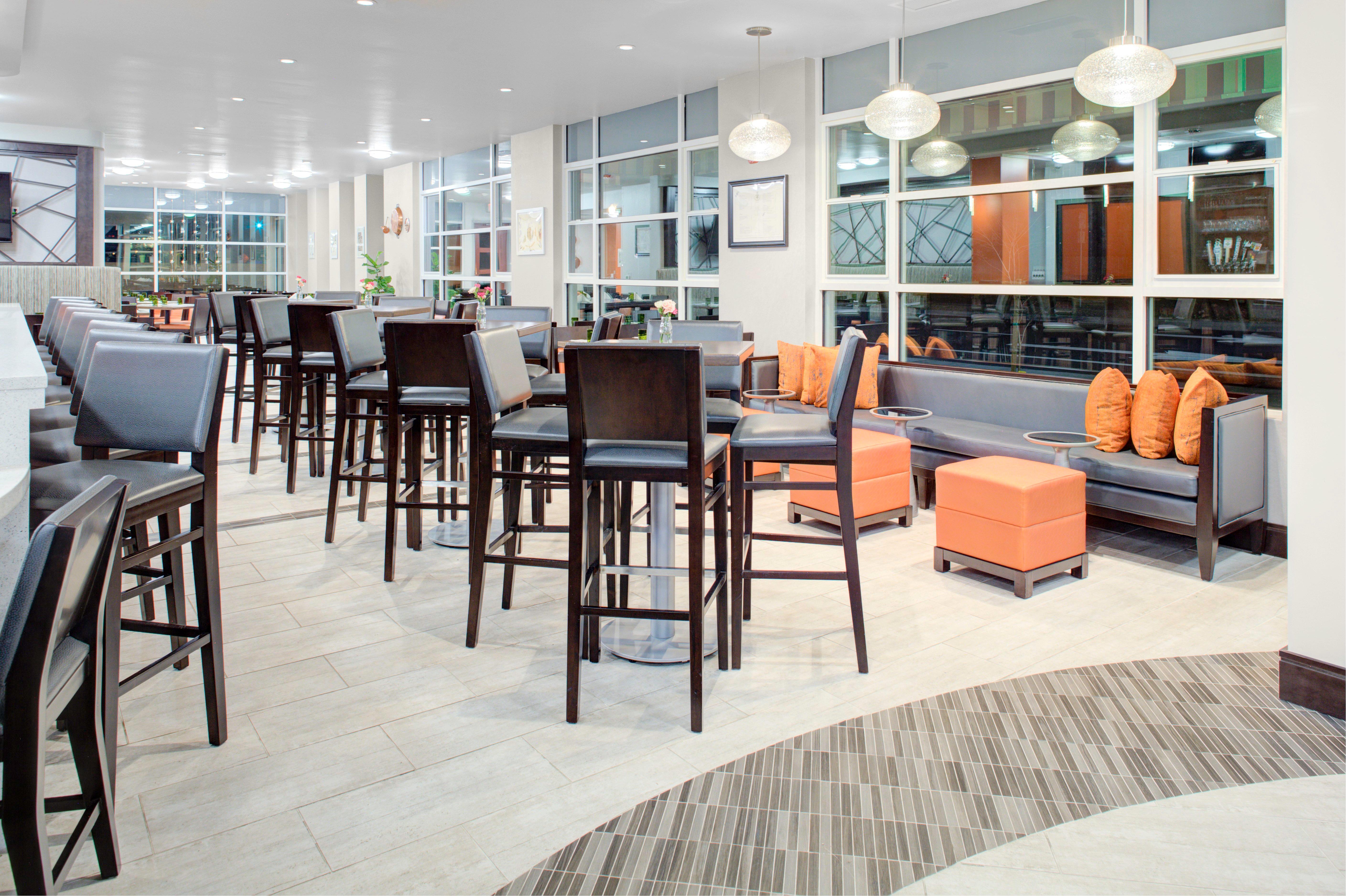Holiday Inn Windsor - Wine Country By Ihg Extérieur photo