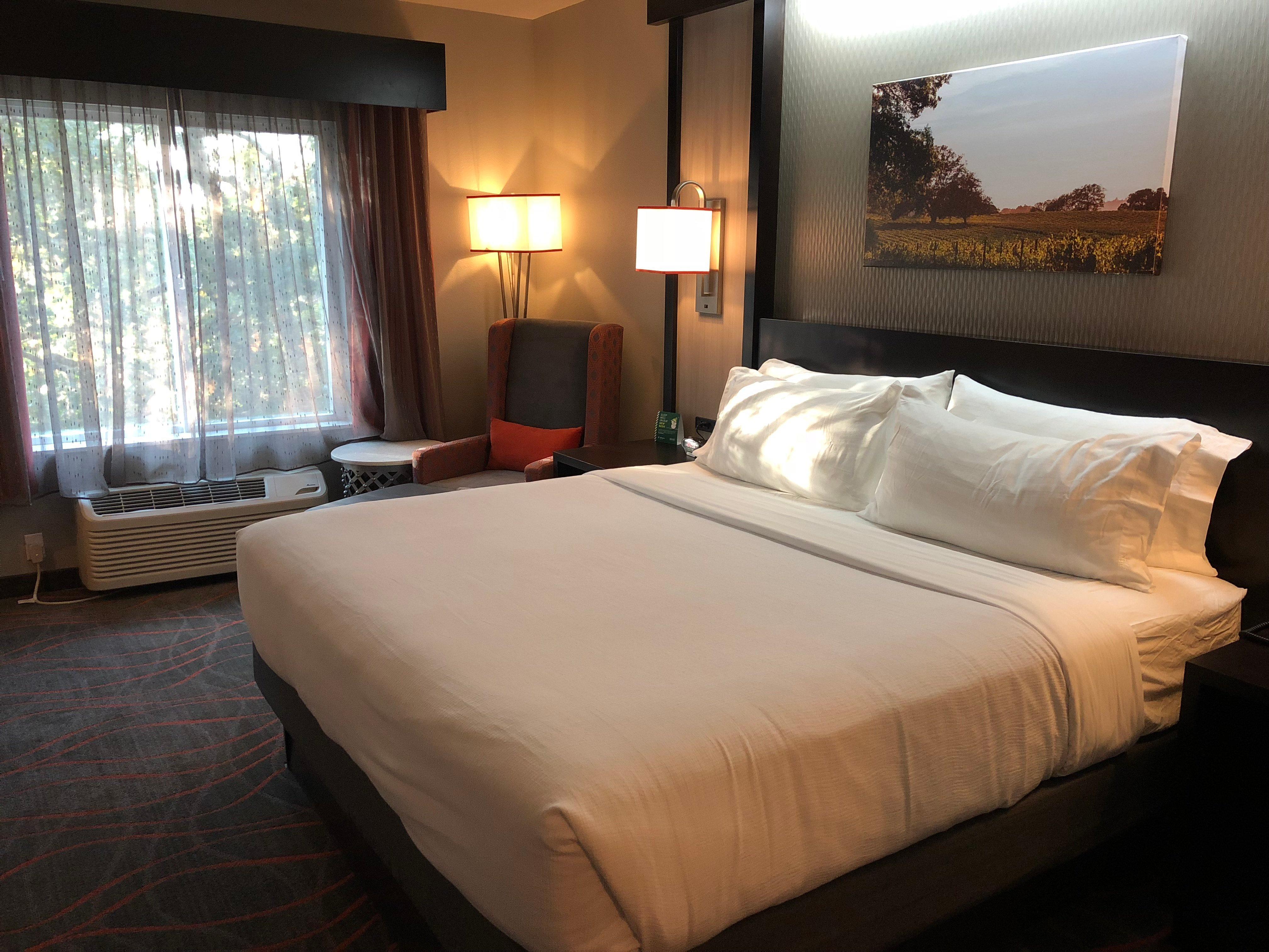 Holiday Inn Windsor - Wine Country By Ihg Extérieur photo